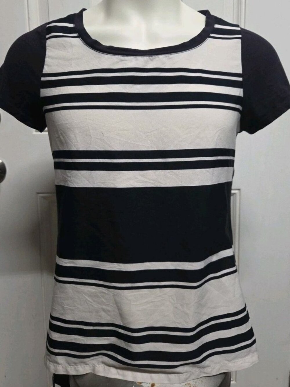 Tommy Hilfiger Womens Shirt Size Med Blue White Stripes